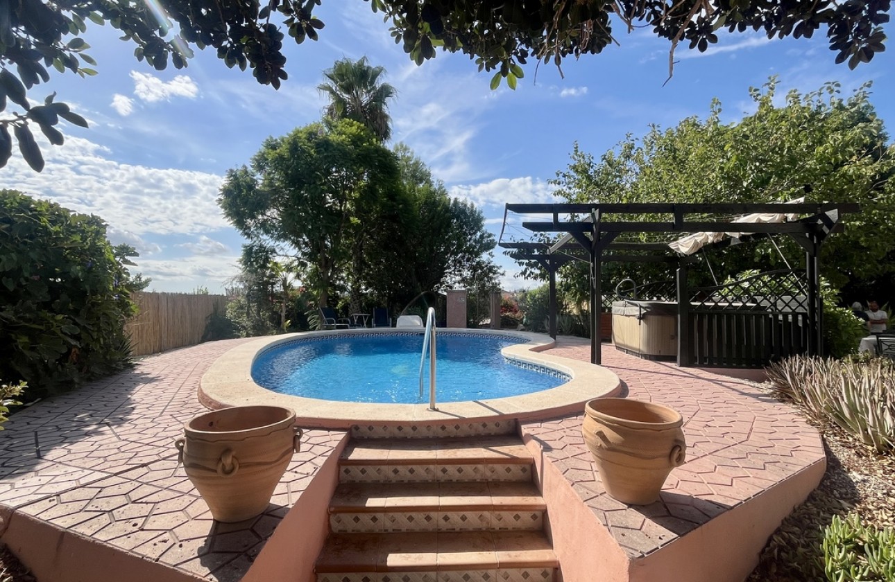 Segunda Mano - Chalet - Orihuela Costa - Orihuela