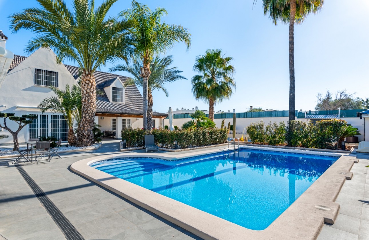 Segunda Mano - Chalet - San Juan Alicante - Frank Espinós