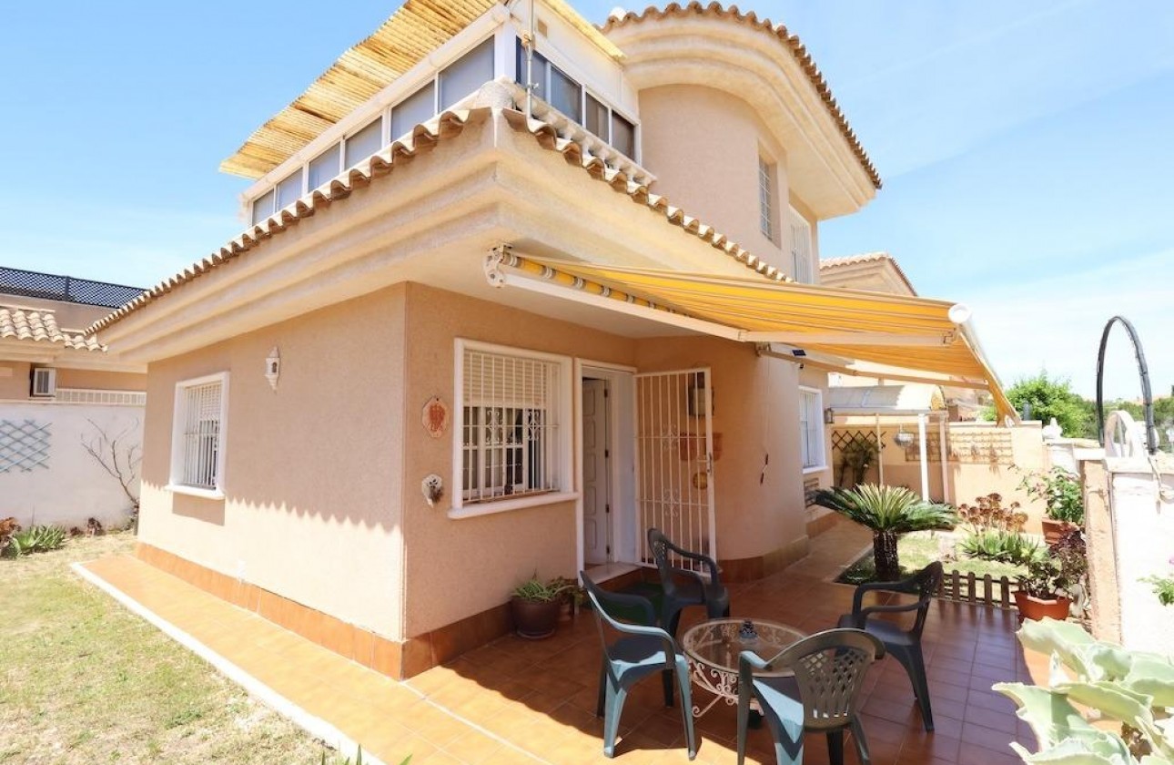 Segunda Mano - Chalet - Torrevieja - Los Balcones - Los Altos del Edén