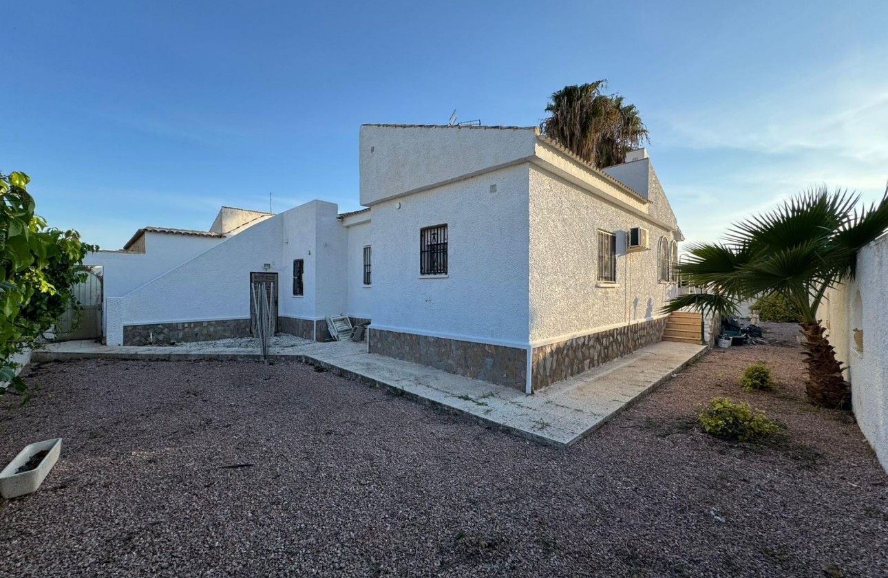 Segunda Mano - Chalet - Torrevieja - San luis