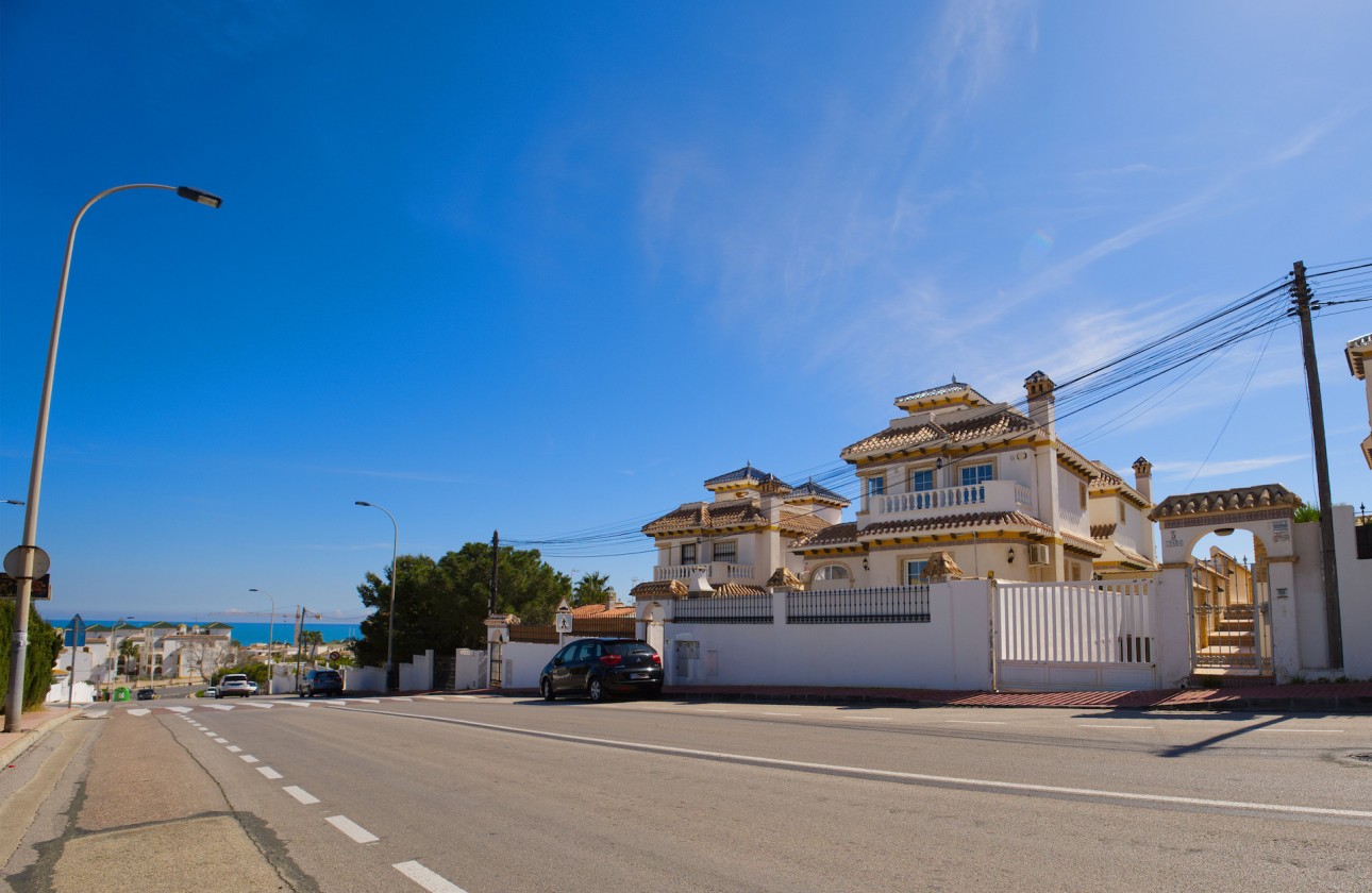 Segunda Mano - Chalet - Torrevieja