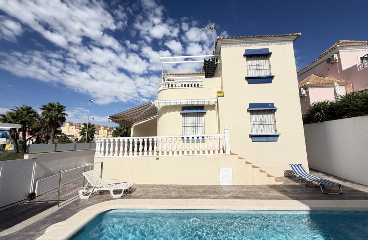 Segunda Mano - Chalet - Villamartin