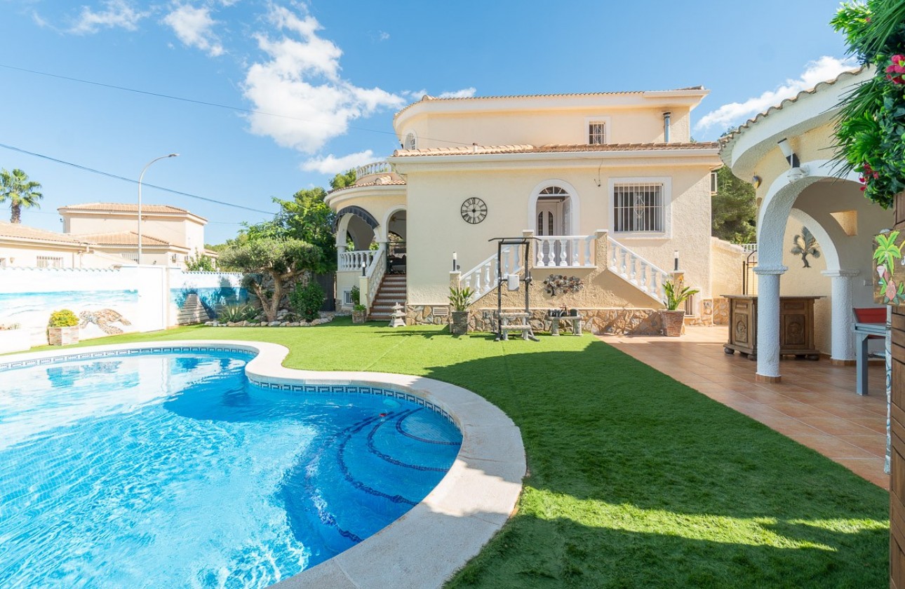 Segunda Mano - Detached House / Villa - San Miguel de Salinas - San Miguel Salinas