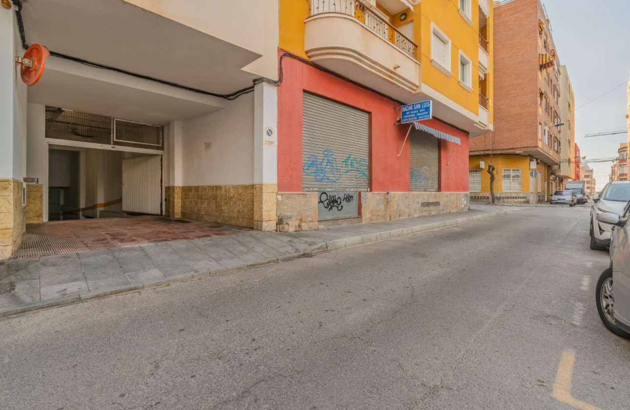 Segunda Mano - Garaje - Torrevieja - Parque de las Naciones