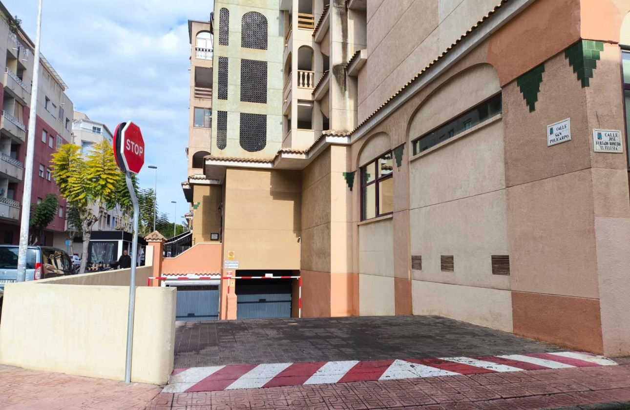 Segunda Mano - Garaje - Torrevieja - torrevieja