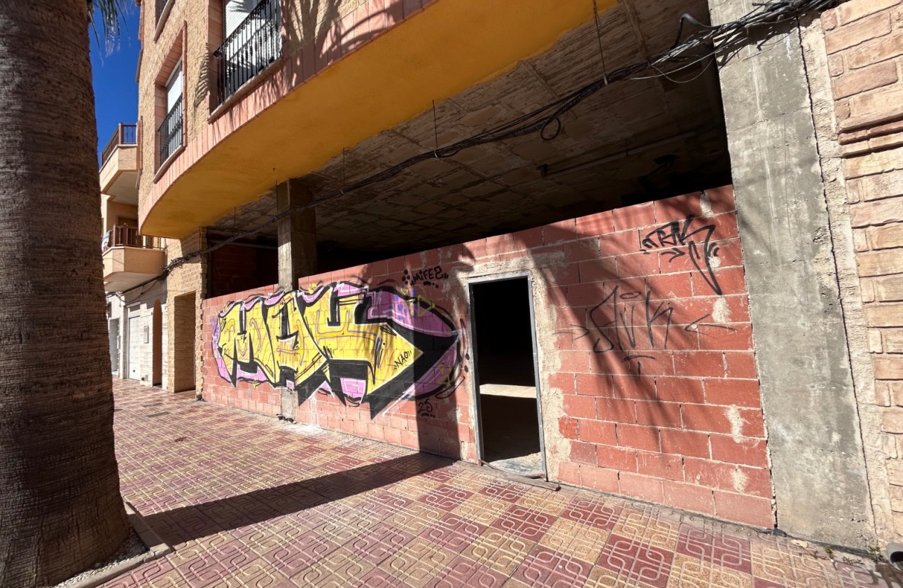 Segunda Mano - Local - Jacarilla