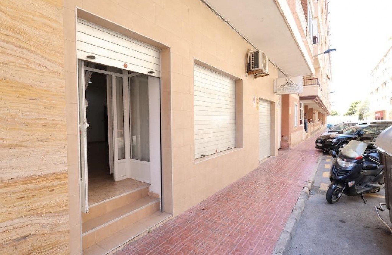 Segunda Mano - Local - Torrevieja - Centro