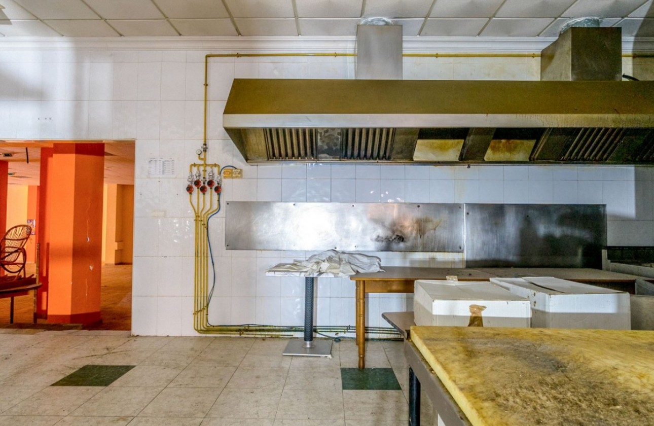 Segunda Mano - Local - Torrevieja