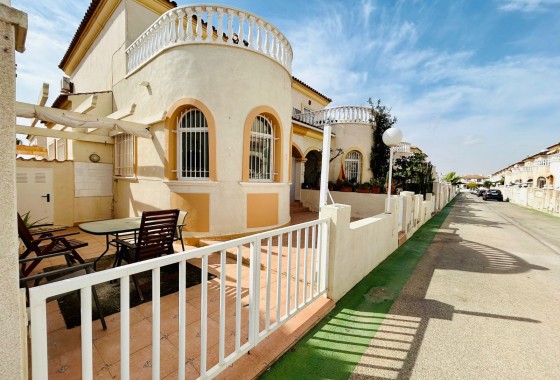 Single Family Home - Segunda Mano - Torrevieja - Sector 25