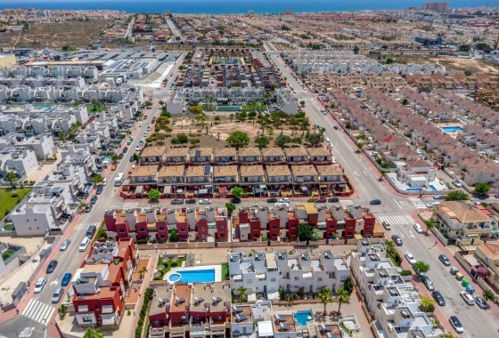 Terraced house / Townhouse - Revente - Torrevieja - Aguas nuevas 1