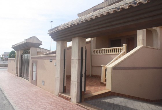 Townhouse - New Build - Torrevieja - 123N-20539
