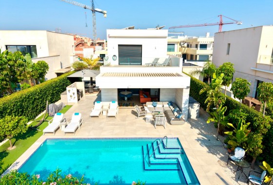 Villa - Revente - Los Montesinos - Los Montesinos - Urb. La Herrada