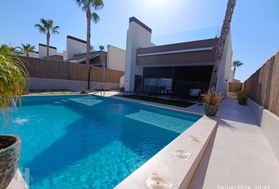 Villa - Revente - Sucina - 123HE-16470