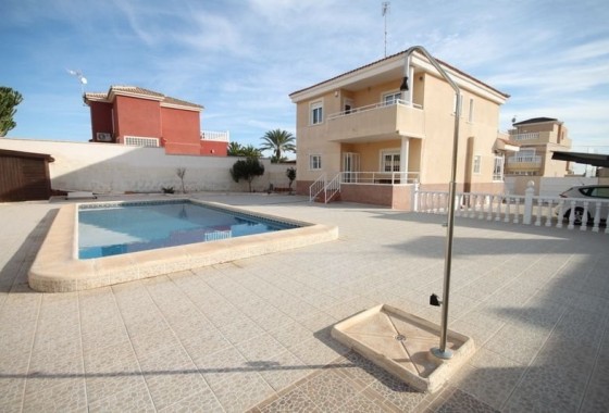 Villa - Revente - Torrevieja - Aguas Nuevas