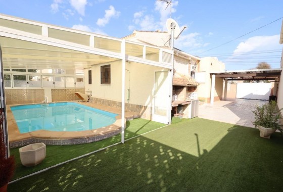 Villa - Revente - Torrevieja - La Siesta - El Salado - Torreta