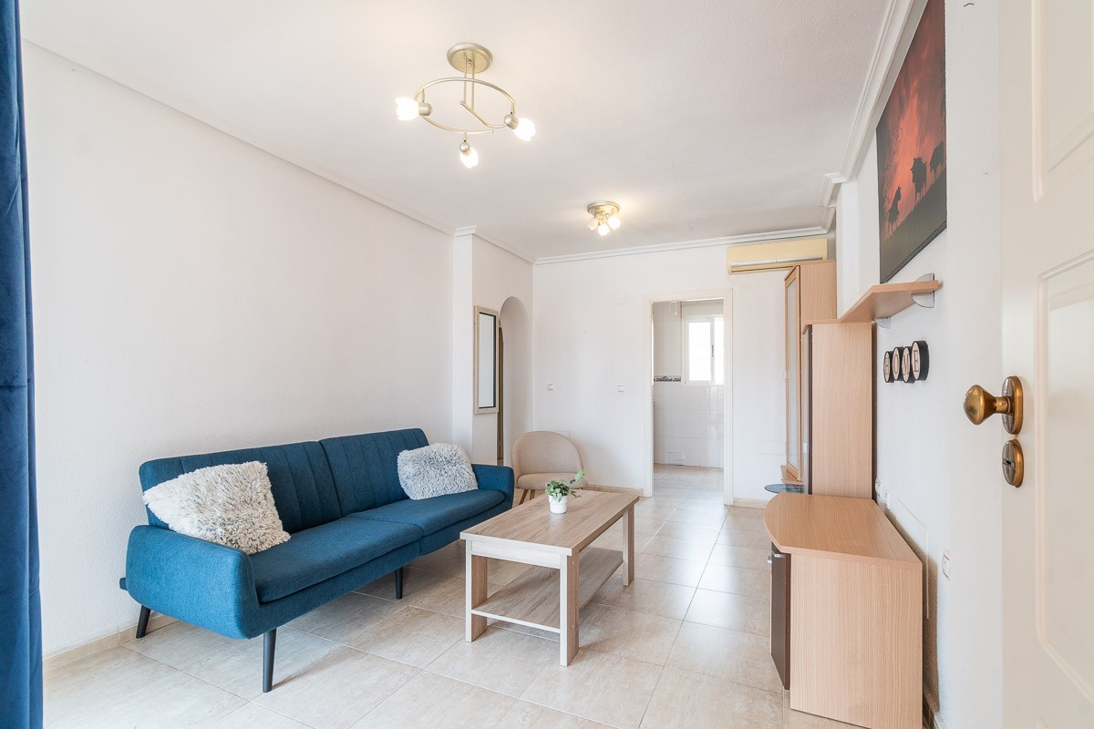 Apartment in Urbanizacion los Balcones - Image 3