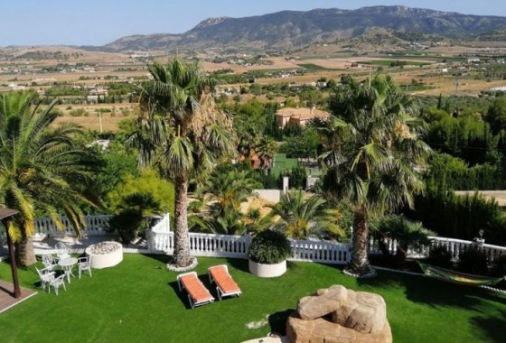 Resale - Detached Villa - Hondón de las Nieves