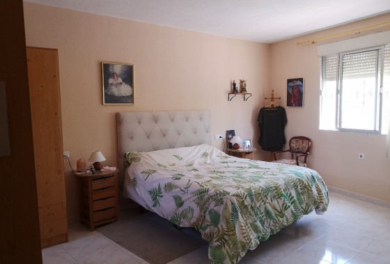 Resale - country house - Los Montesinos