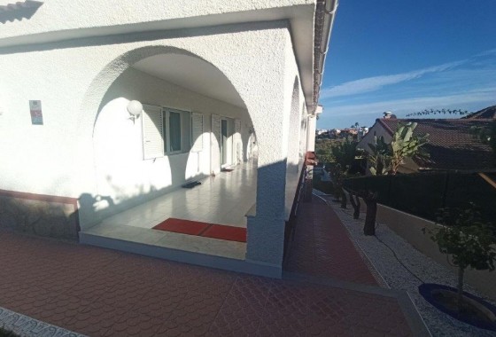 Revente - Villa - Torrevieja - Los balcones