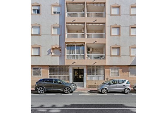 Segunda Mano - Apartamento - Torrevieja - Acequion