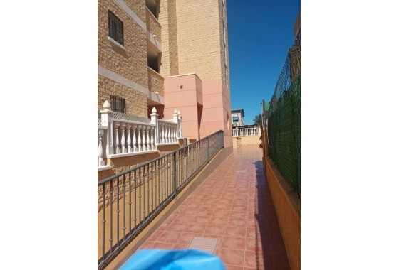 Resale - Apartment - Torrevieja - Sector 25