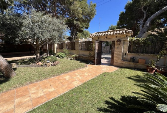 Resale - Detached Villa - Orihuela Costa - Punta Prima