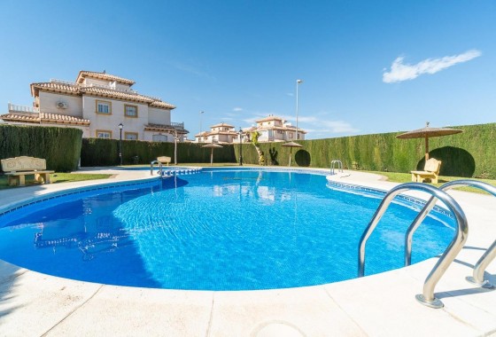 Resale - Apartment - Orihuela Costa - Montezenia