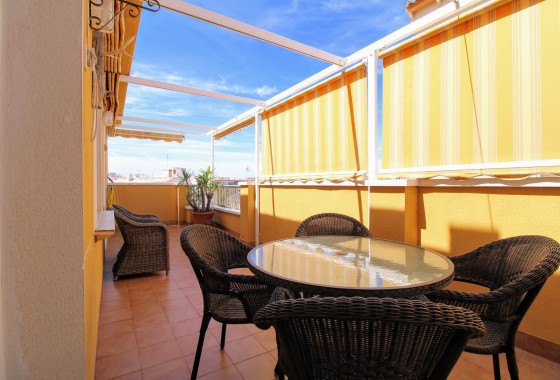 Resale - Apartment - Torrevieja - Acequion