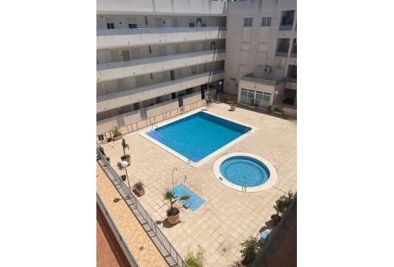 Resale - Apartment - Algorfa