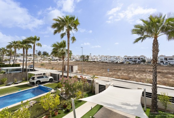 Resale - Detached Villa - Orihuela Costa - Vistabella Golf