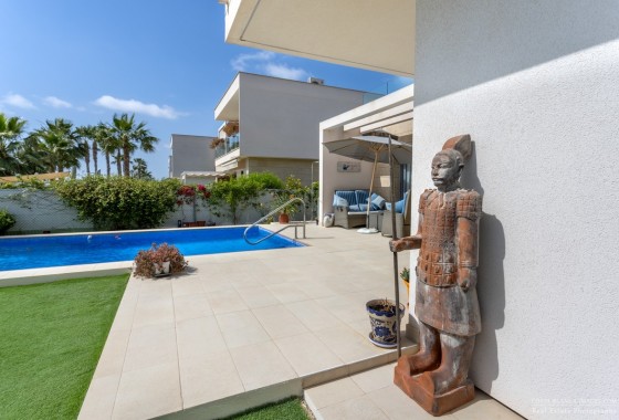 Resale - Detached Villa - Orihuela Costa - Vistabella Golf