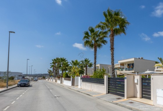 Resale - Detached Villa - Orihuela Costa - Vistabella Golf