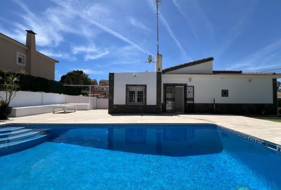 Resale - Detached Villa - Torrevieja - Los balcones