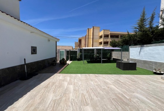 Resale - Detached Villa - Torrevieja - Los balcones