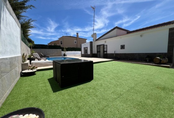 Resale - Detached Villa - Torrevieja - Los balcones