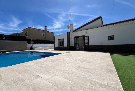 Resale - Detached Villa - Torrevieja - Los balcones