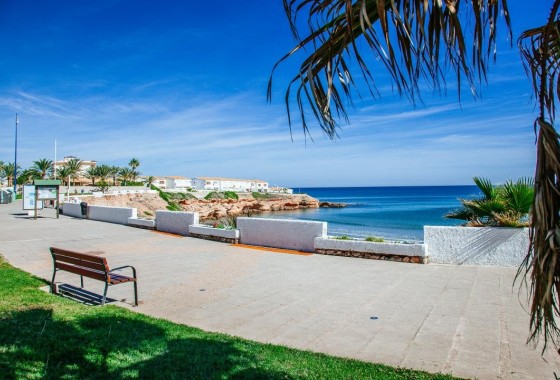 Resale - Apartment - Orihuela Costa - Villamartín