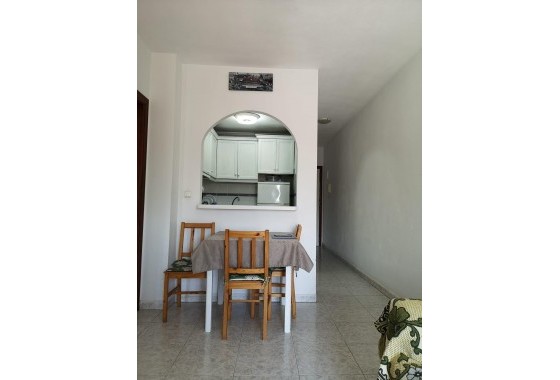 Resale - Apartment - Torrevieja - Estacion de autobuses