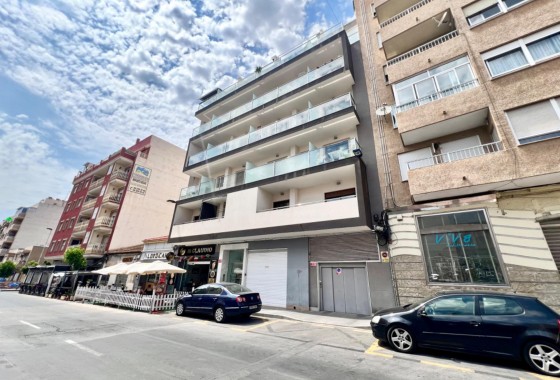 Resale - Apartment - Torrevieja - Centro