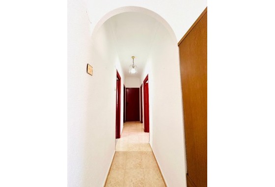 Resale - Apartment - Torrevieja - Centro