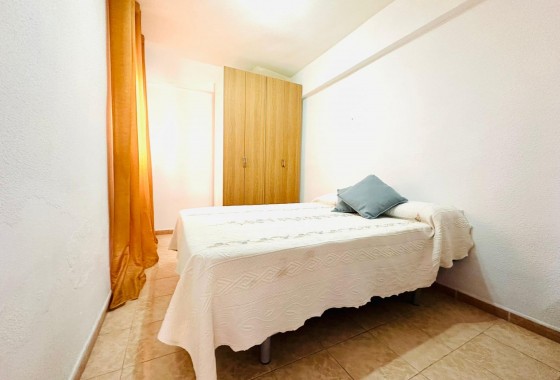 Resale - Apartment - Torrevieja - Centro