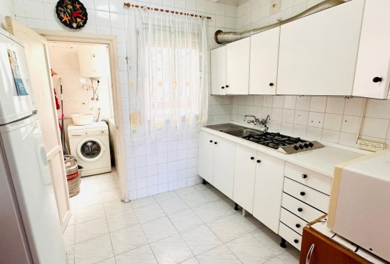 Resale - Apartment - Torrevieja - Centro