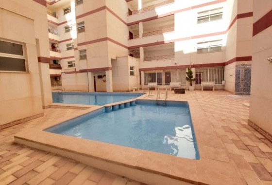 Resale - Apartment - Torrevieja