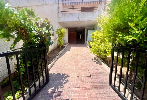 Resale - Townhouse - Torrevieja - Los balcones