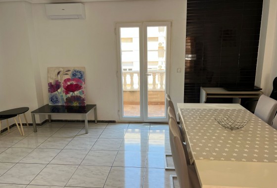 Segunda Mano - Apartment / flat - Punta Prima - Punta Prima Torrevieja