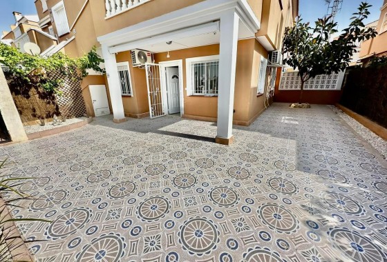 Resale - Apartment - Torrevieja - La veleta