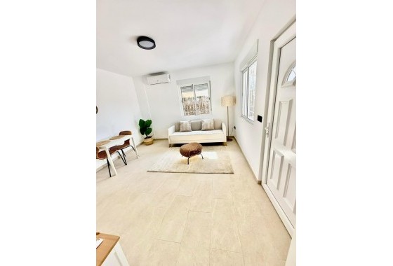 Resale - Apartment - Torrevieja - La veleta