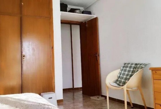 Resale - Apartment - Torrevieja - Acequion