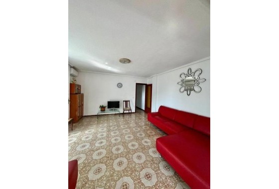 Resale - Apartment - Torrevieja - Acequion