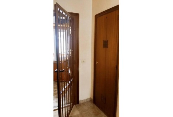 Resale - Apartment - Torrevieja - Acequion